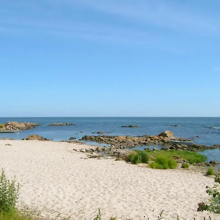 Apartment Two-bedroom Holiday In 4 *